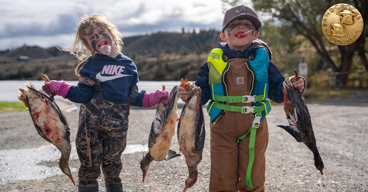 Kids duck hunting 
